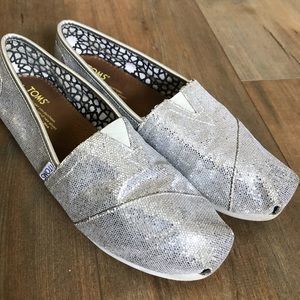 TOMS shoes silver glitter - women size 9